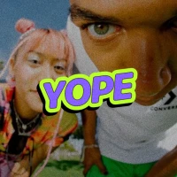 yope: photo wall with friends